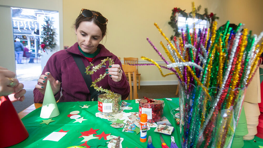 Crafts at Victorian Christmas