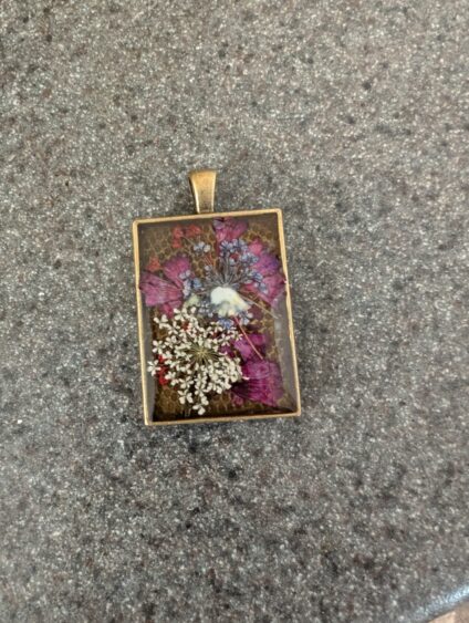 Botanical Resin Jewelry Workshop