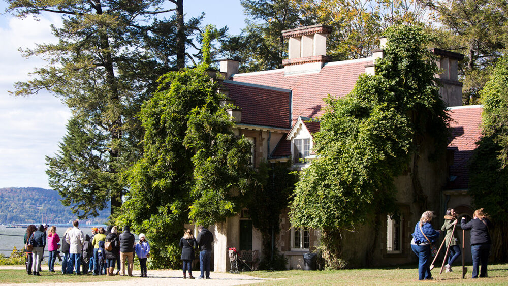 Legendary Tours at Washington Irving's Sunnyside Legendary Tours at Washington Irving's Sunnyside